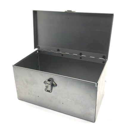 CASSETTA PORTA ATTREZZI IN LAMIERA 260X140X130 mm - cod: 60706